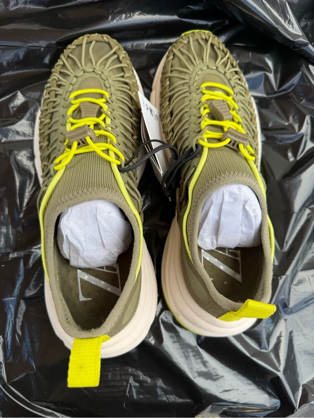 Zara Olive Green and Neon Yellow Woven Sneakers